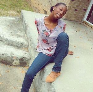 Meet your Posher, Shamya